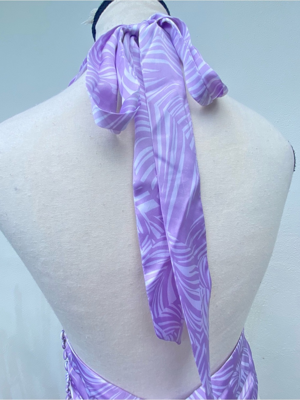 Lovers and Friends Purple & White Print Halter Top Size Small - Picture 4 of 7